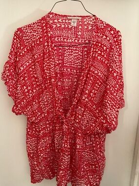 Victoria's Secret Red and White Printed Tie-Front Kimono